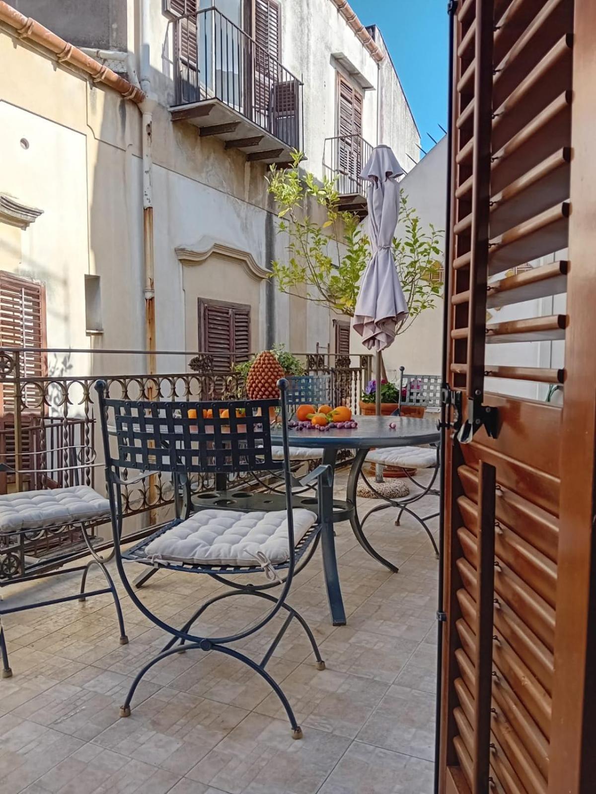 Penthouse Luxury Quattro Canti Palerme Extérieur photo